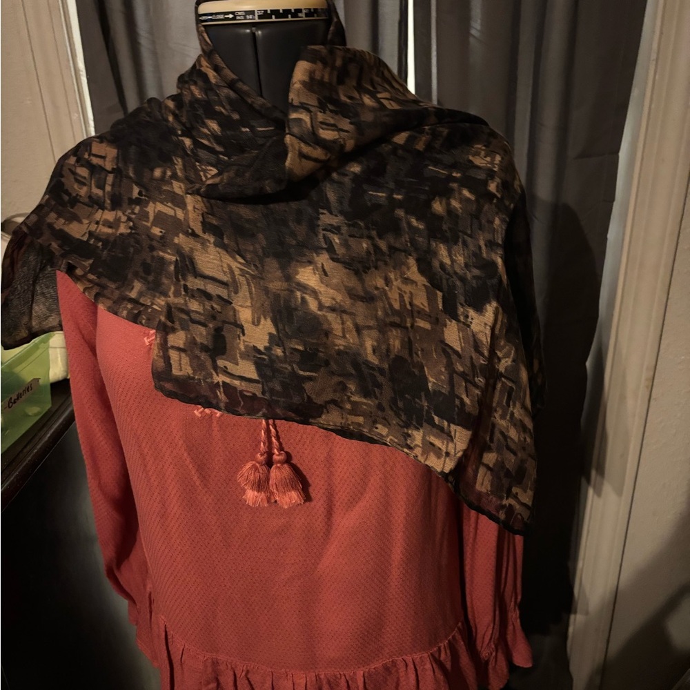 Chic Multicolor Patterned Scarf - Picture 3 of 13